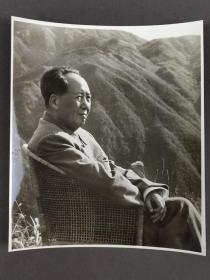 【影像书屋】1961年，毛主席在庐山，原版大幅老照片一张，江青摄影，17*14厘米，反银，KJ10