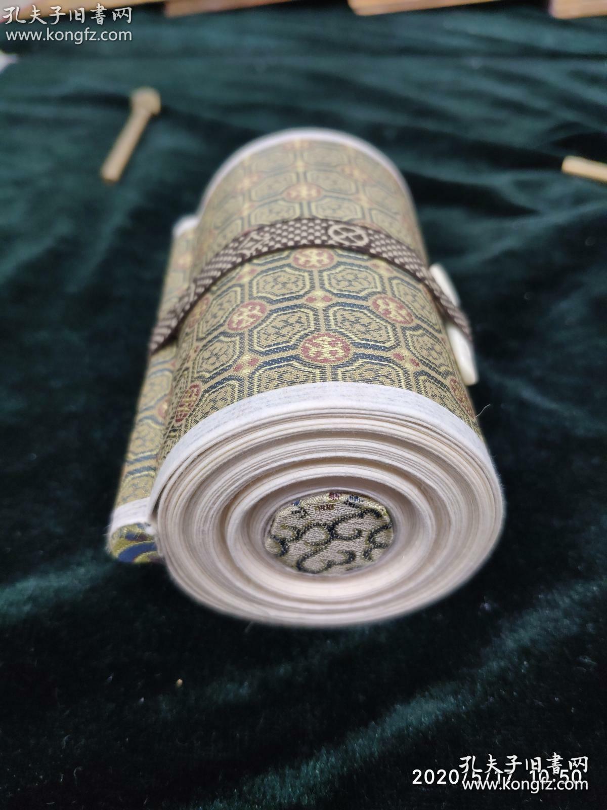 《塔陀羅经》是指一九二四年西湖雷塔倒塌后，在塔里发现的刻于吴越国乙亥年（九七五）的《一切如来心秘密全身舍利宝箧印陀羅尼经》。中国书店锦函木盒精裱巨制，限量珍藏。