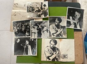 牛氓电影手绘图稿样稿一张及电影照片六张如图。