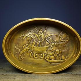 旧藏竹黄雕刻茶盘
尺寸：长29cm宽20.5cm高5.5cm
重量：430g
