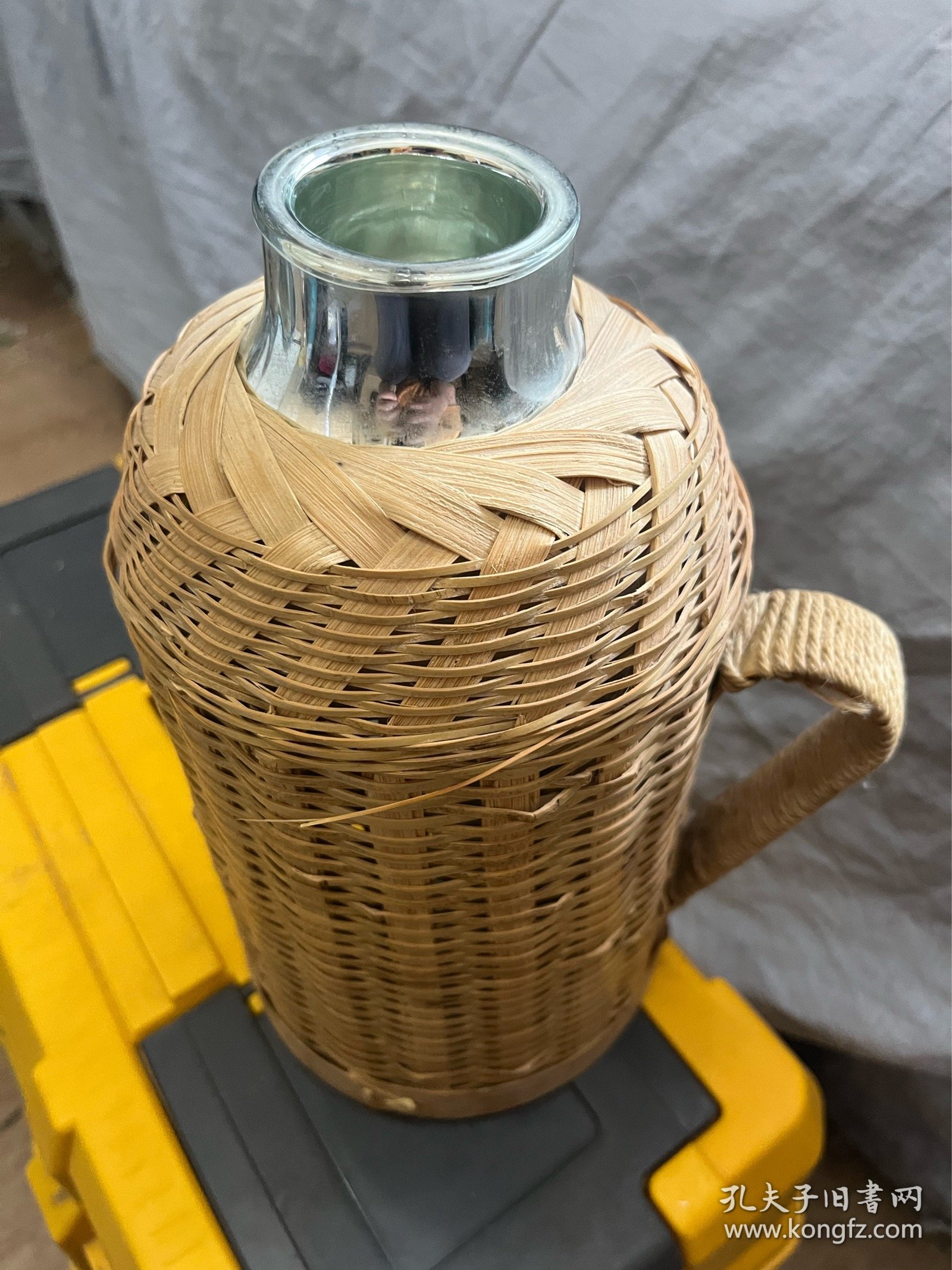 六七十年代竹编热水瓶一个,全品!