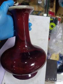 石湾公仔荸荠瓶，高28cm，火石红，早期特征明显。