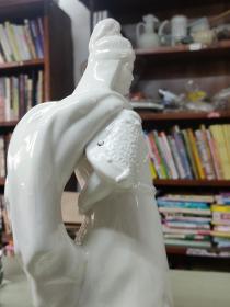 民族英雄郑成功逝世330周年纪念陶瓷雕像一座 长35.5cm宽10cm230720104