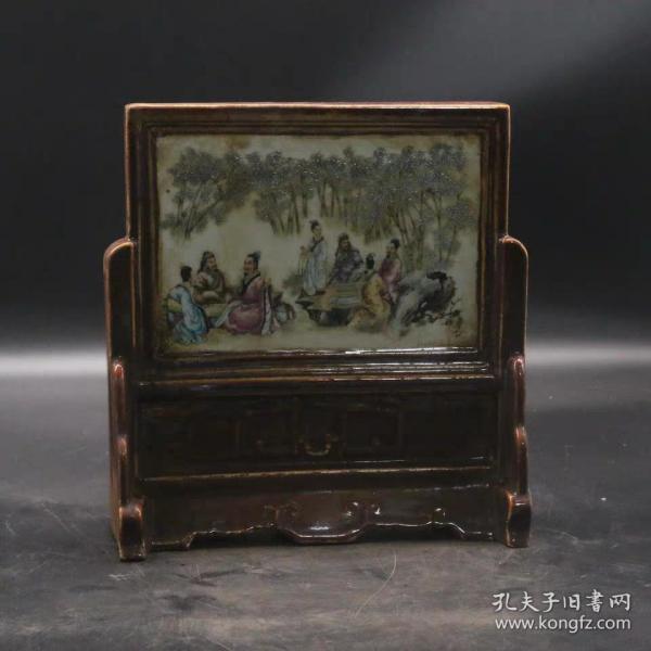 粉彩人物小屏风