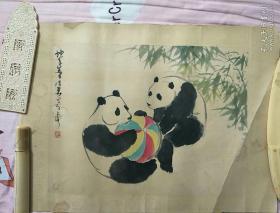 吕清华熊猫戏球图