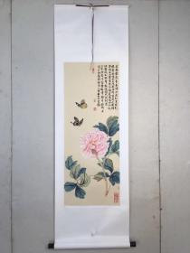 叶赫那拉昱桐老师精品没骨牡丹画 
《富贵相伴》画芯38-97cm
挂轴 50–158cm