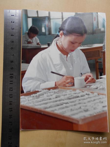 老照片【80年代，电子元件厂女工】