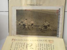 外国体育、雕塑题材剪报2册