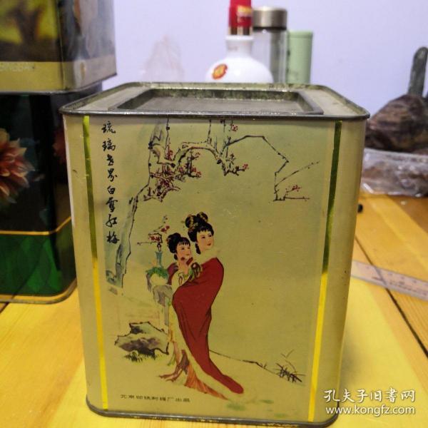 红楼梦西厢记人物图像饼干盒