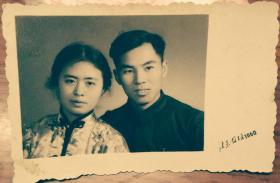 共20张五六十年代男女合影照片，大部分是军人照片。