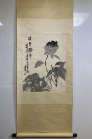 吴昌硕 (款)花卉立轴。