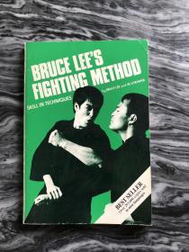 Bruce lee’s fighting method （李小龙技击法 第3册）美国正版英文书，绿皮封面，全书127页，所有瑕疵都已经标出来，买家慎拍。本书不退，不换，不议价，所见就是所得。