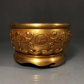 紫铜全鎏金聚宝盆炉，高10厘米，口径16.6厘米，重3480克，¥3500