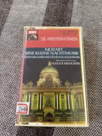 D42
外版磁带，《莫扎特G大调弦乐小夜曲》，又称“第13号小夜曲”， 莫扎特一生共写有十三首小夜曲，这是其中最能表现明快、优雅及富有魅力等莫扎特的特点，具有代表性的一首作品，通常称作《弦乐小夜曲》。由巴斯音乐节乐团演奏，美国犹太裔小提琴家梅纽因男爵指挥。EMI 小狗标，欧洲原版。