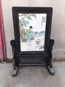 民国时期手绘瓷版画插屏，保存完整品相好，牢固无松动，高60宽39公分d11邮费自理