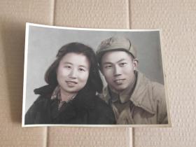建国初——军人夫妻照片—— 该照片得自湖州