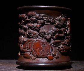 竹雕饮中八仙笔筒
高16cm   口径15.5×14.5cm
380