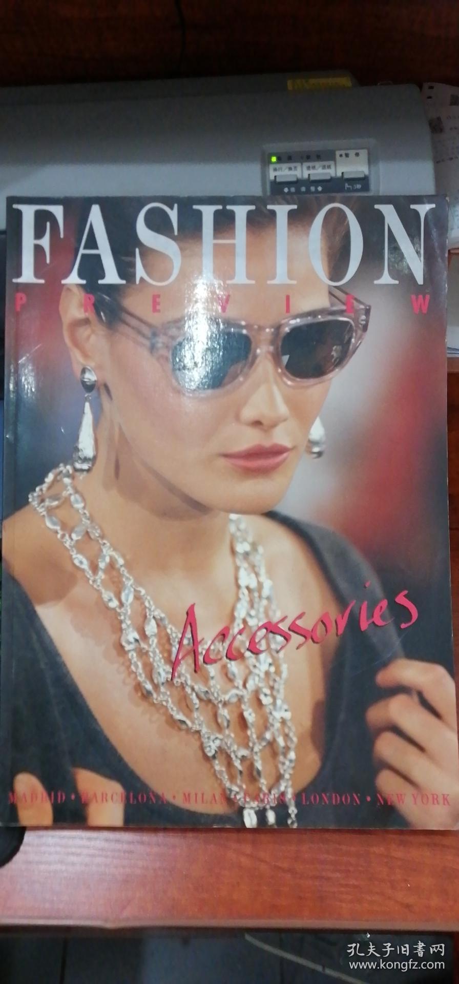 FASHION PREVIEW accessories