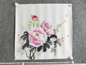 全國(guó)書畫參展作品，裝裱半成品，已托畫芯，省去了（平整、方裁畫芯、托片）諸多工序，尺寸如圖上說明，收到后可以自己動(dòng)手裝框，提供技術(shù)支持。拍二送一（拍兩幅隨機(jī)贈(zèng)送一幅軟片）并包郵。