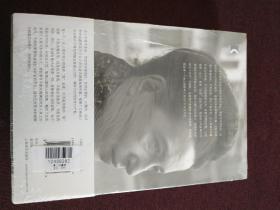 【法国存在主义作家、女权运动创始人之一 萨特的终生伴侣 西蒙娜•德•波伏娃（Simone De Beauvoir） 亲笔签名 经典代表作《The Second Sex》（《第二性》）1979年美国富兰克林图书馆出版社限量签名英文版，皮面竹节精装，书口三面刷金，装帧豪华。附赠上海译文出版社全新正版塑封中文版波伏娃代表作《第二性》I、II两册全。本店尚有其终身伴侣萨特的限量签名本。