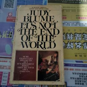 IT'S NOT THE END OF THE WORLD 【英文版，馆藏，内页泛黄】