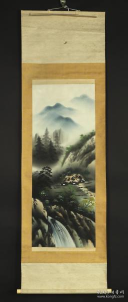【日本回流】原装旧裱 山云 水墨画作品一幅（绢本立轴，画心约3.5平尺，钤印：山云） HXTX174673