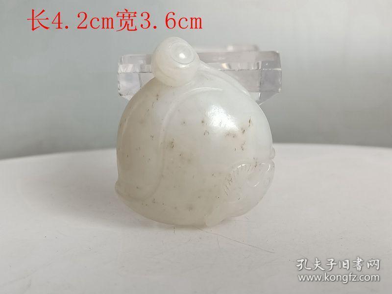 清代传世和田玉桃手把件