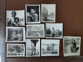 老照片： 和宝宝的留影    黑白照片     共10张合售      文件盒九0014