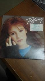 LP老唱片：美国蒂芙妮同名专辑：Tiffany    1980年代最红单曲榜女歌手。有Tiffany签名。