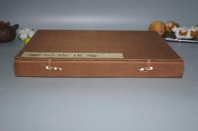 【特藏编号本 300部】《鲁迅重订 寰宇贞石图》（线装 全2册 布函 上海书画）1986年一版一印 好品★ [4开特大本精装 套红影印善本碑帖 汉碑 魏碑 唐碑 石刻 碑刻 隶书 书法文献：石鼓文 曹全碑 张迁碑 三体石经 爨宝子碑 瘗鹤铭 龙门二十品 郑文公 张猛龙 董美人][可参照“鲁迅全集 人民文学 1981、文物 手稿全集 诗集 辑校石刻手稿 辑录古籍丛编 藏汉画象、藤原楚水 增订”]