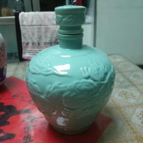 酒瓶收藏――原浆窖藏大肚小嘴酒瓶一个，保存完好无损！