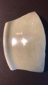 龙泉窑瓷片（41）----元代龙泉窑青釉深腹碗瓷片（北京城区工地出土）