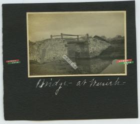 民国时期江苏无锡一座古桥老照片，泛银