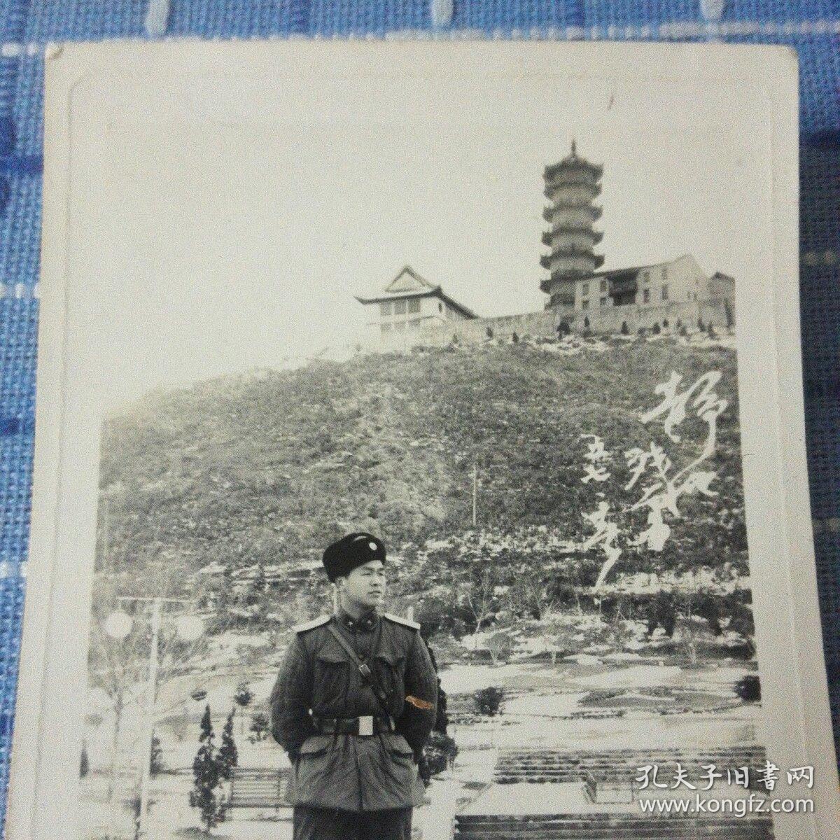 1957年无锡惠山解放军老照片