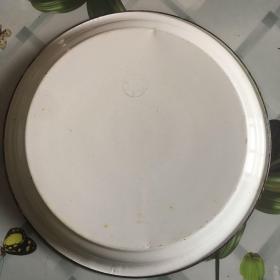 老式搪瓷大茶盘，燕山牌【保老】带牡丹花图案。喜欢的朋友不要错过。