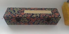 手工装裱带盒《空白长卷》，尺寸32厘米×5米