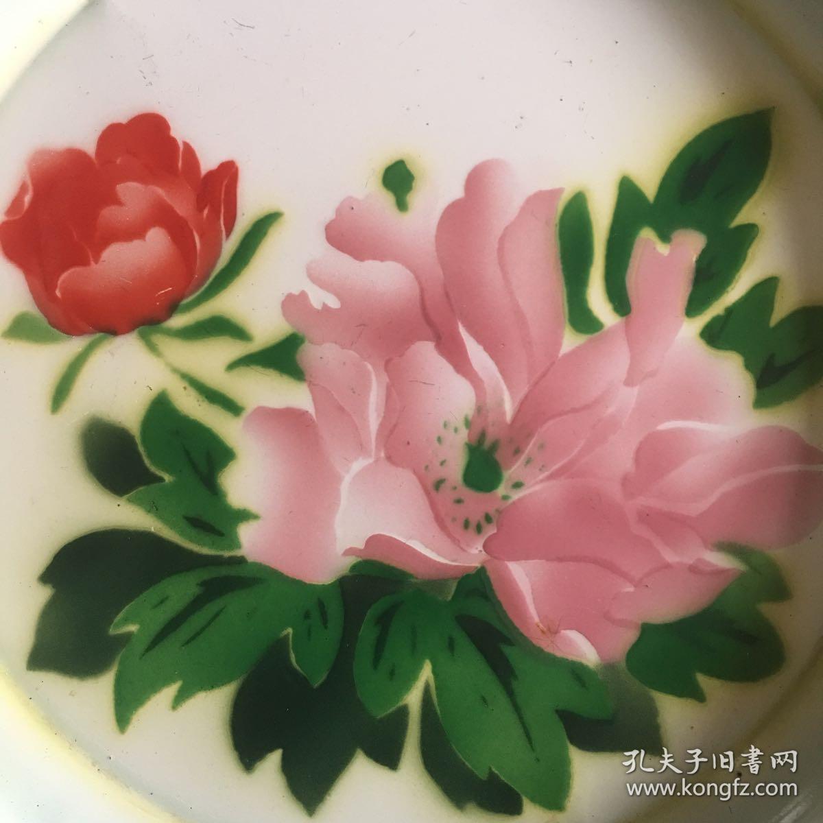 老式搪瓷大茶盘，燕山牌【保老】带牡丹花图案。喜欢的朋友不要错过。