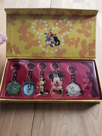 Disney 香港迪士尼 全新精装限量版  唐老鸭米老鼠 钥匙扣、开瓶器礼盒