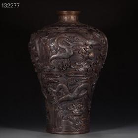 大清乾隆年制款 鎏银雕刻祥云龙纹梅瓶