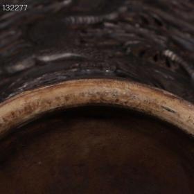 大清乾隆年制款 鎏银雕刻祥云龙纹梅瓶