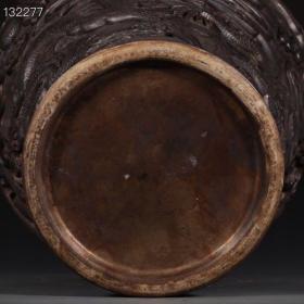 大清乾隆年制款 鎏银雕刻祥云龙纹梅瓶