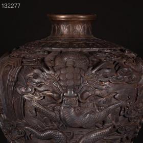 大清乾隆年制款 鎏银雕刻祥云龙纹梅瓶