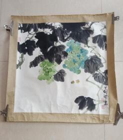 广东揭阳知名画家～ 丁剑阁老师国画 葡萄 四尺斗方 已裱 67X67 CM 好意义吉庆题材国画，可以想象一下装框后的效果，适合挂于家中玄关食厅卧室过道或单位办公室等任何地方。丁老先祖为睌清洋务重擎丁日昌，世代书香传家 ……
