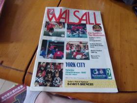 walsall 16开足球俱乐部老刊物 外文原本 封面很多球星