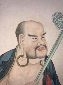 著名画家【溥儒】【罗汉图】立轴,纸本手绘,品相如圖老舊黃斑多,绫裱立轴。画芯32*65厘米 溥心畬[yú]（1896年9月2日—1963年11月18日），满族，原名爱新觉罗·溥儒，初字仲衡，改字心畬，自号羲皇上人、西山逸士，北京人，著名书画家、收藏家。为清恭亲王奕訢之孙。曾留学德国，笃嗜诗文、书画，皆有成就。画工山水、兼擅人物、花卉及书法，与张大千有“南张北溥”之誉，又与吴湖帆称南吴北溥 价格协商