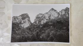 老照片：三峡的山峰美景  黑白照片   共1张售     黑白照片箱00039-24