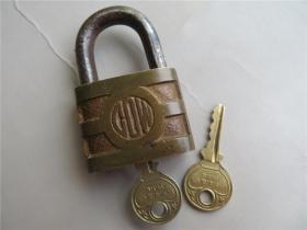 旧式老物 老锁具收藏 民国时期 黄铜质老锁一把 原钥匙 开启正常