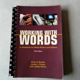 使用WORDSA媒体作家和编辑手册第五版WORKING WITH WORDSA Handbook for Media Writers and EditorsFifth Edition