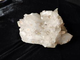 西藏卡惹拉冰川水晶原石（保真，大小合售）