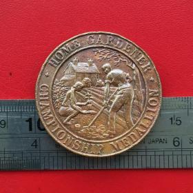 A991旧铜英国家庭园丁冠军奖章夫妻屋前共同种花铜牌铜章币珍收藏